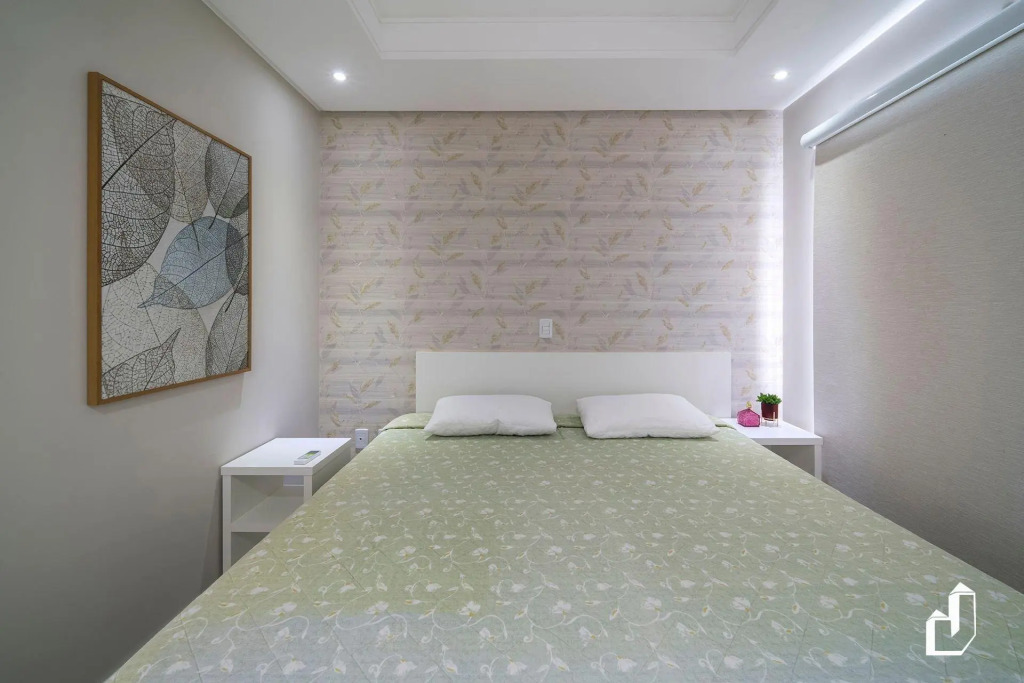 Duplex com piscina à beira mar e 03 suítes
