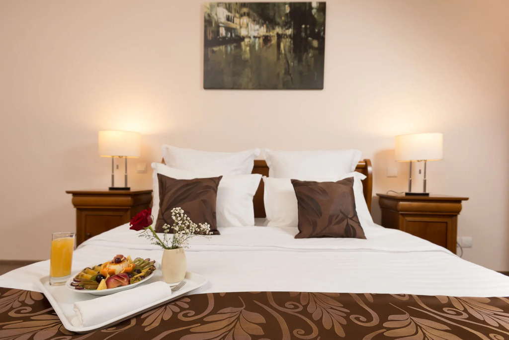 Hotel Athos R.M.T