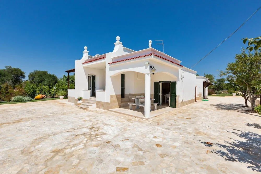 2077 Villa Giordano by Perle di Puglia