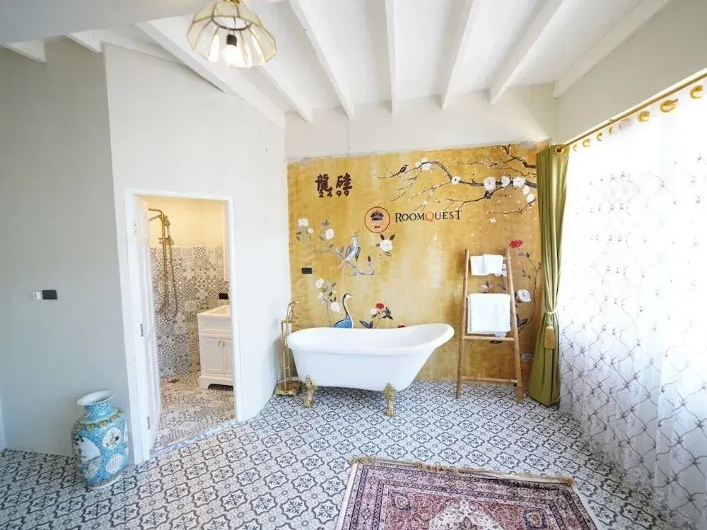 2499 Heritage Hotel Chinatown By RoomQuest