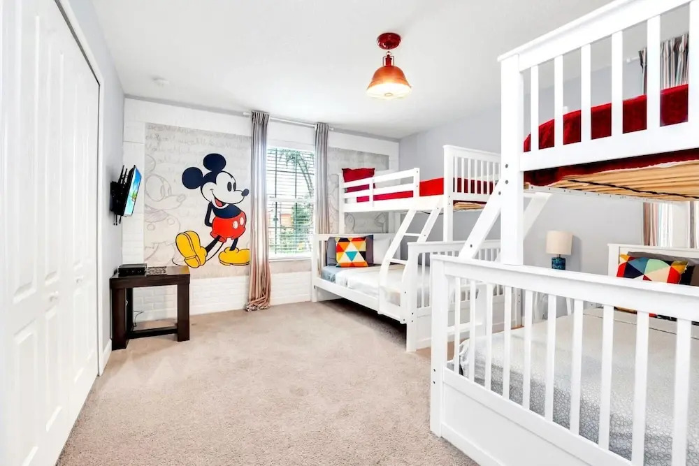 5BR Home w Netflix Private Pool - Near Disney