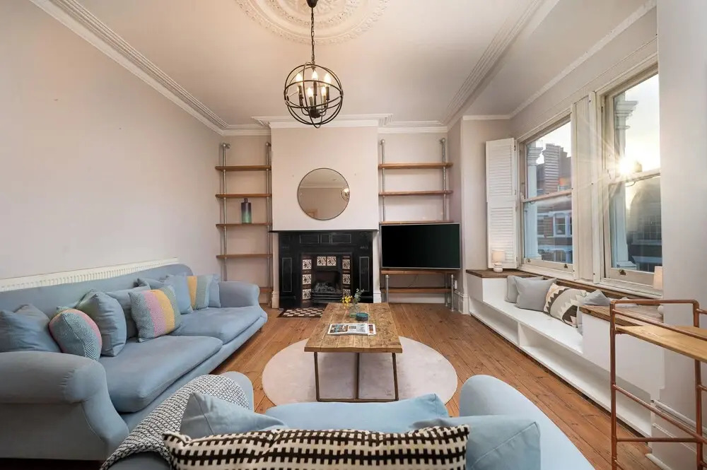 VESTO Three Bedroom Apartment in Clapham