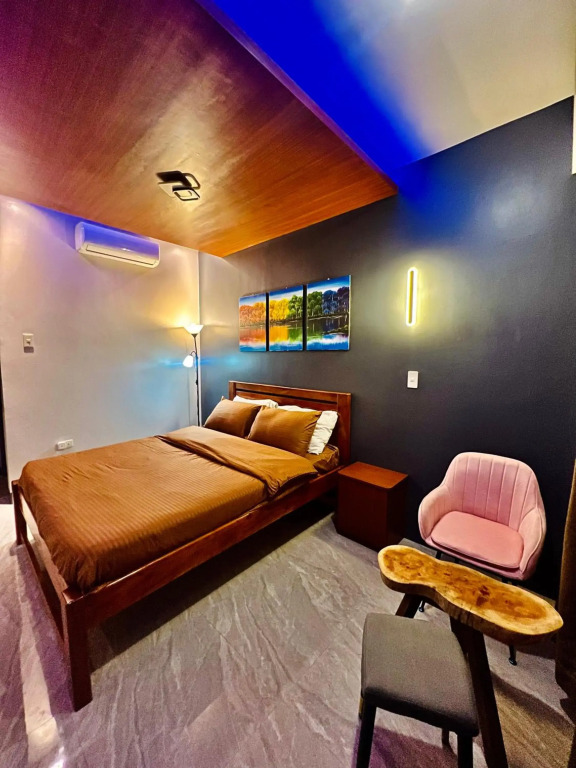 Sky Traveller Suites