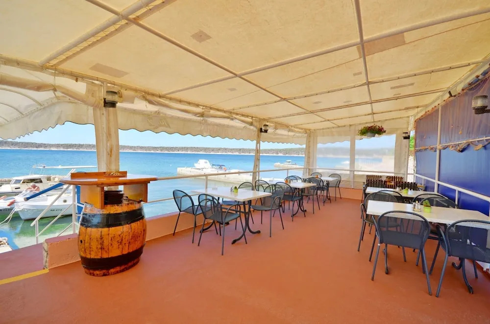 Apartments Marinko