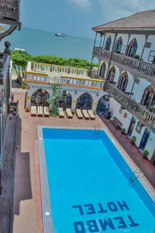 Tembo House Hotel