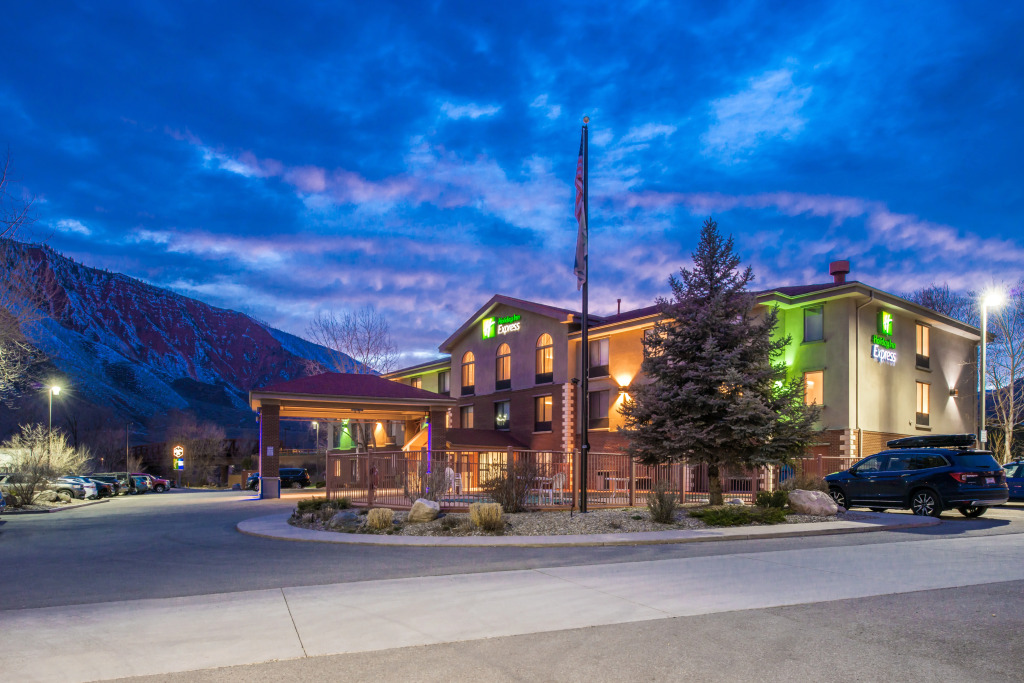 Holiday Inn Express Glenwood Springs Aspen Area by IHG