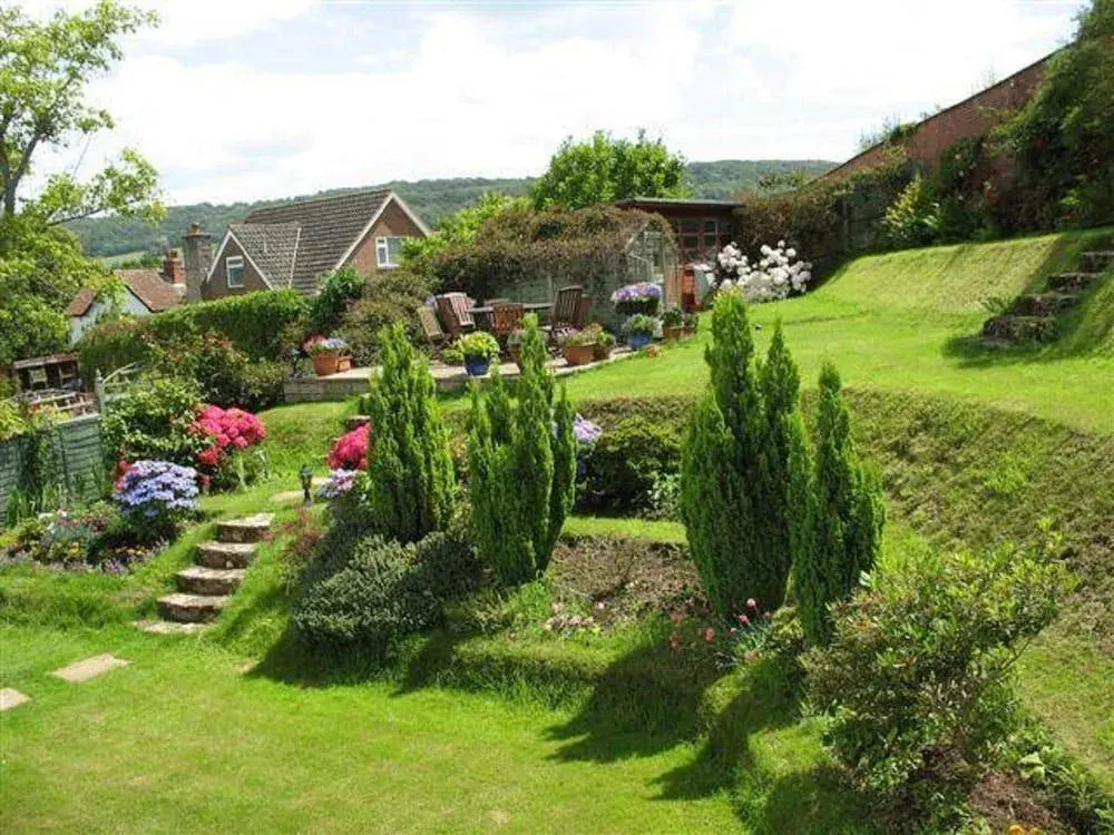 Coombe Bank Guest House