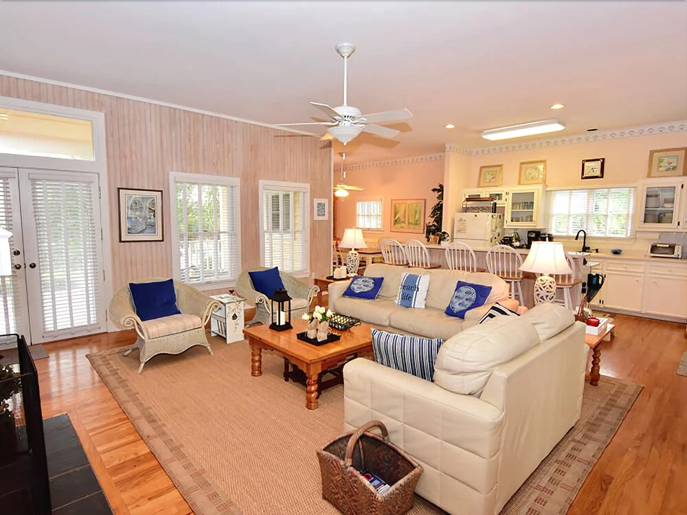 #703 Ford 5 Bedrooms 4 Bathrooms Home