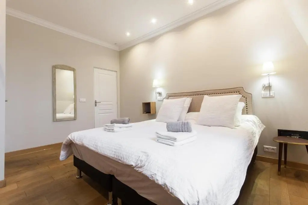 Appartement Vue Mer, Suquet Et Palais Avec Parking