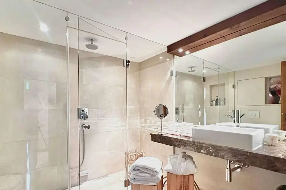 7-bedroom Chalet With Private Pool