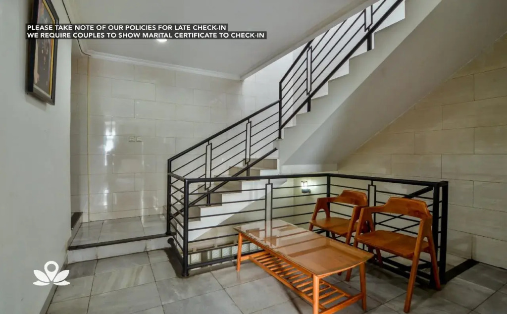 Guest House Aini I