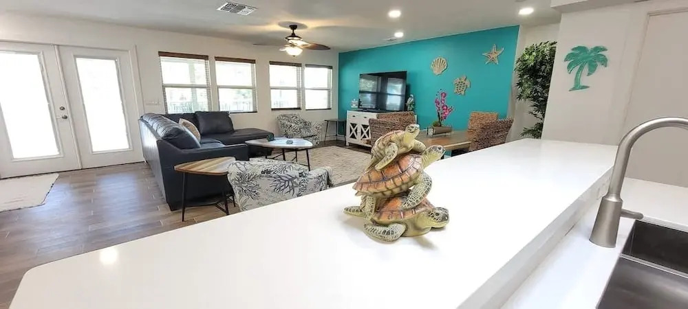 Bahama Mama House 4 Bedroom Home by RedAwning