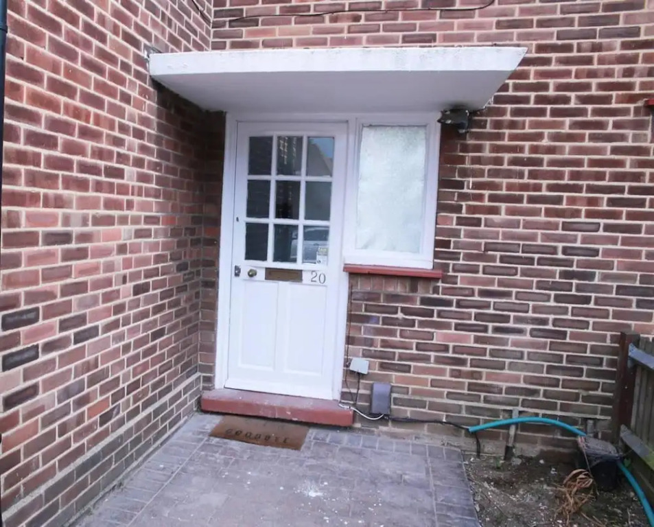 Apartment - Sleeps 2 & Free Parking