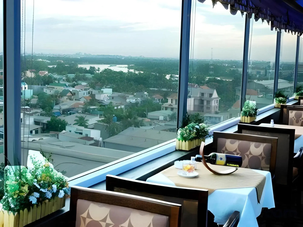Phuong Thuy Hotel by Reddoorz