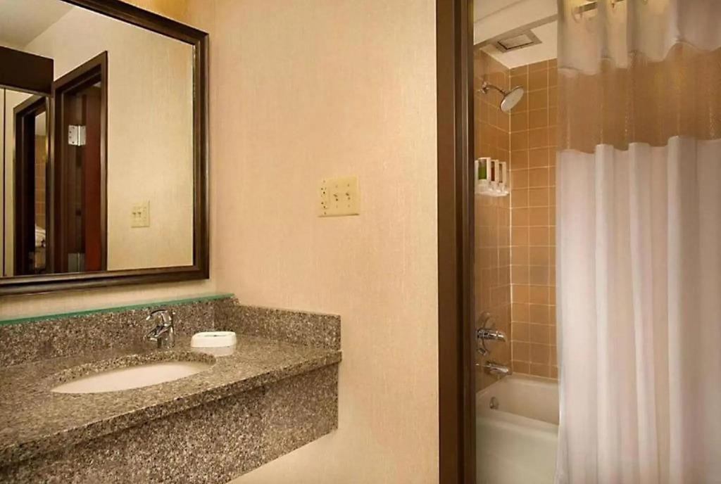 Hotel Lotus Kansas City Stadium