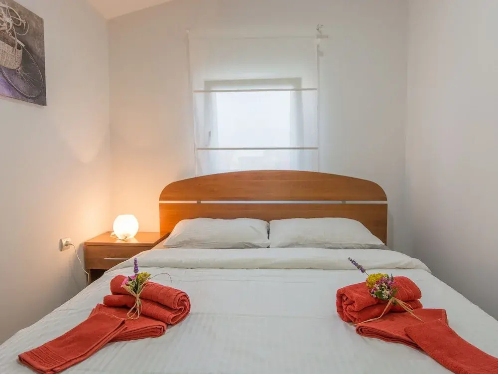 Holiday Home in Vir Near Sea Beach