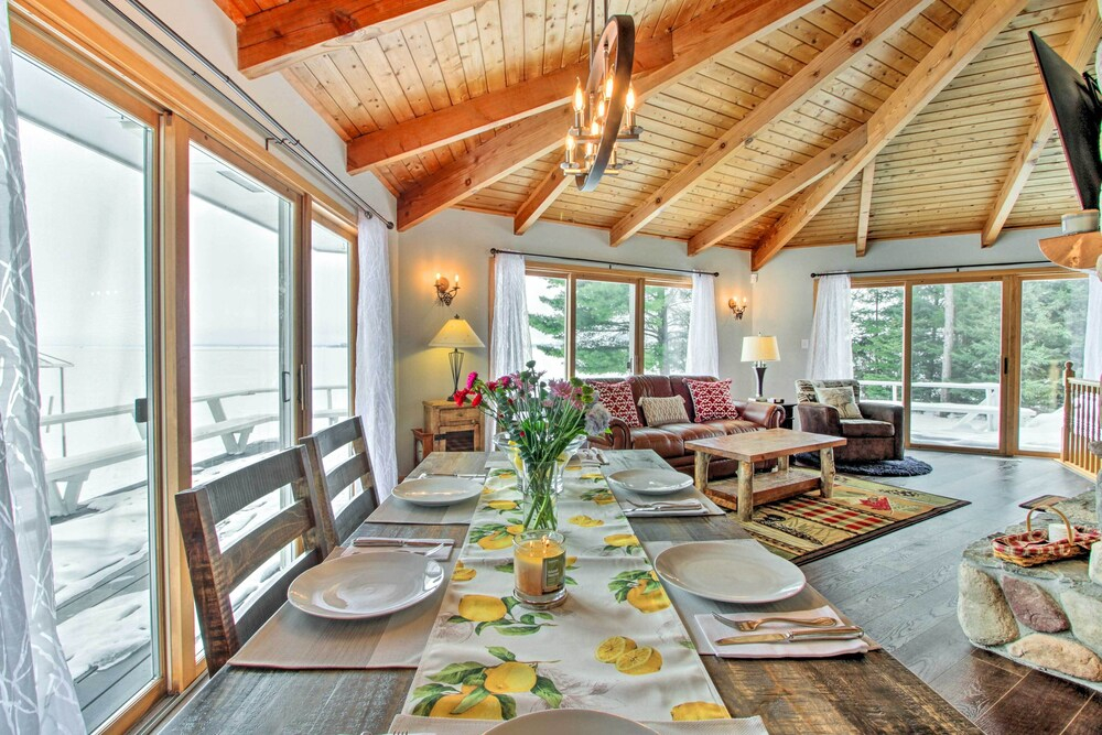 Waterfront Gull Lake w/ Dock: Family Friendly