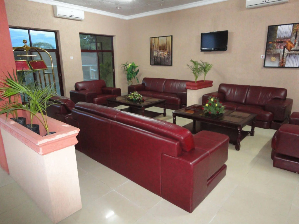 Bridgeview Hotel and Conference Centre