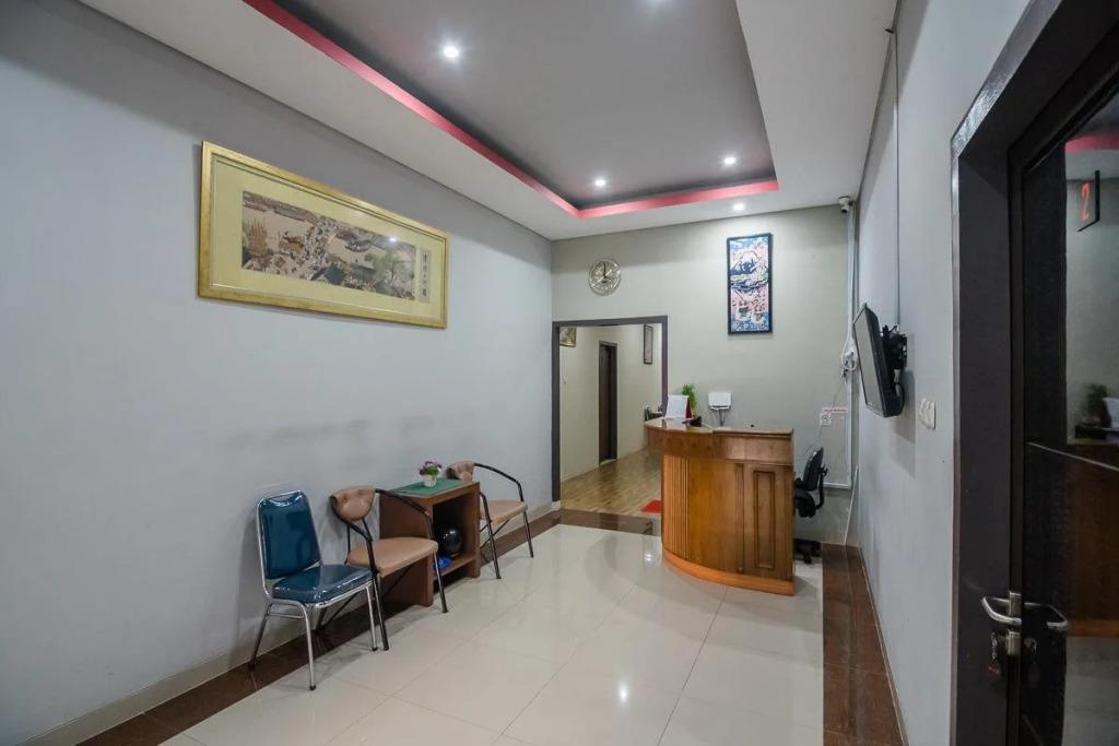 RedDoorz Syariah near Stasiun Kota Bogor