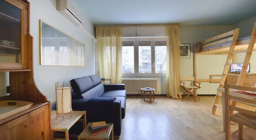 Duse Halldis Apartment