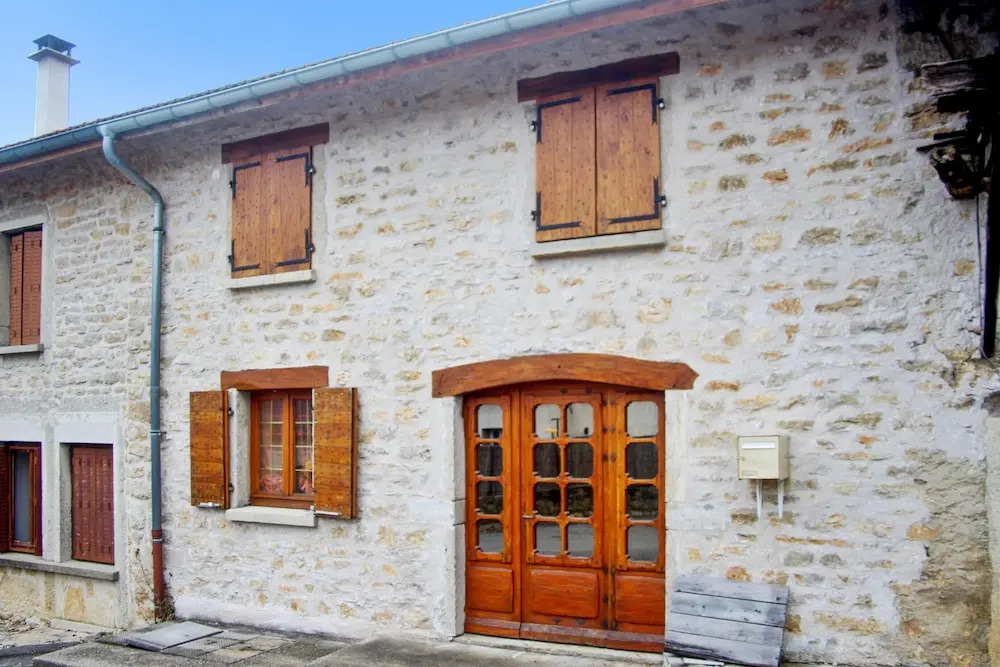 House With 3 Bedrooms in Cleyzieu, With Wonderful Mountain View and Fu