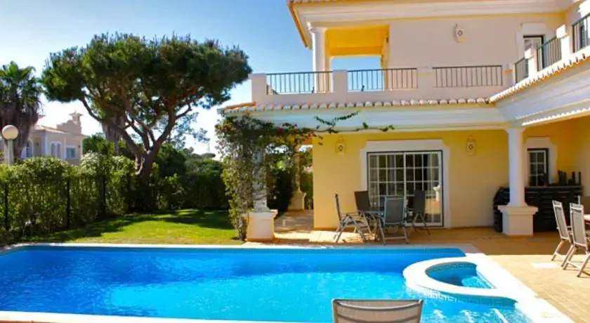 Akisol Vale do Lobo Beach