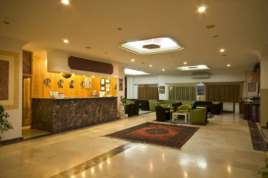 Ciner Hotel