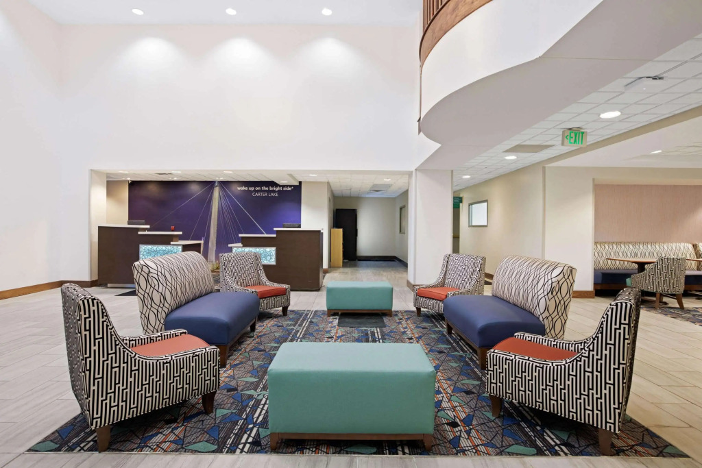 La Quinta by Wyndham Omaha Airport Downtown