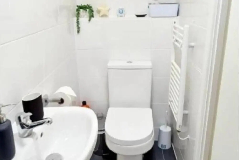 2bdr- sea Breeze - Family Friendly- Parking-int