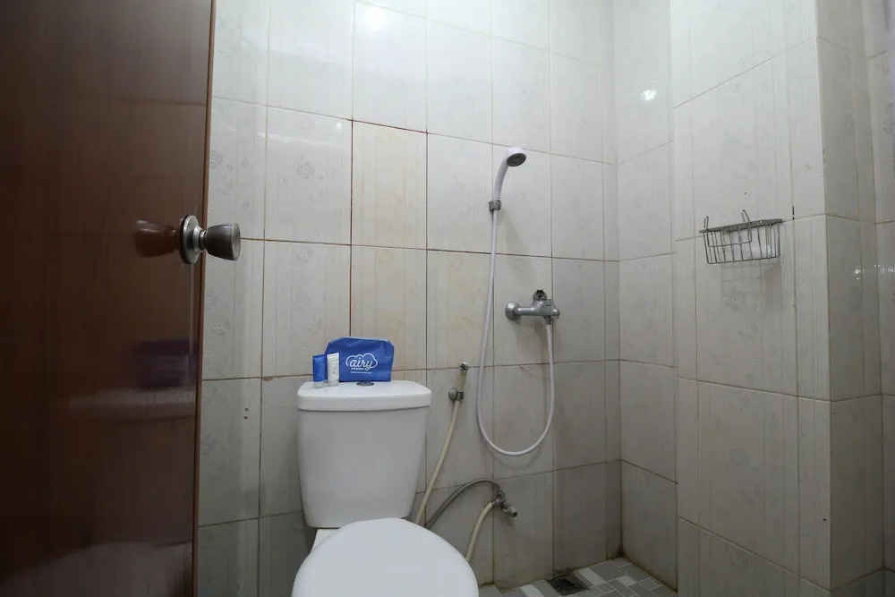 Airy Eco Syariah Tebet Stasiun Cawang Asem Baris Raya 158