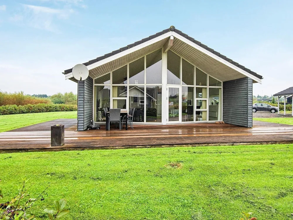 Spacious Holiday Home in Hemmet With Relaxing Whirlpool