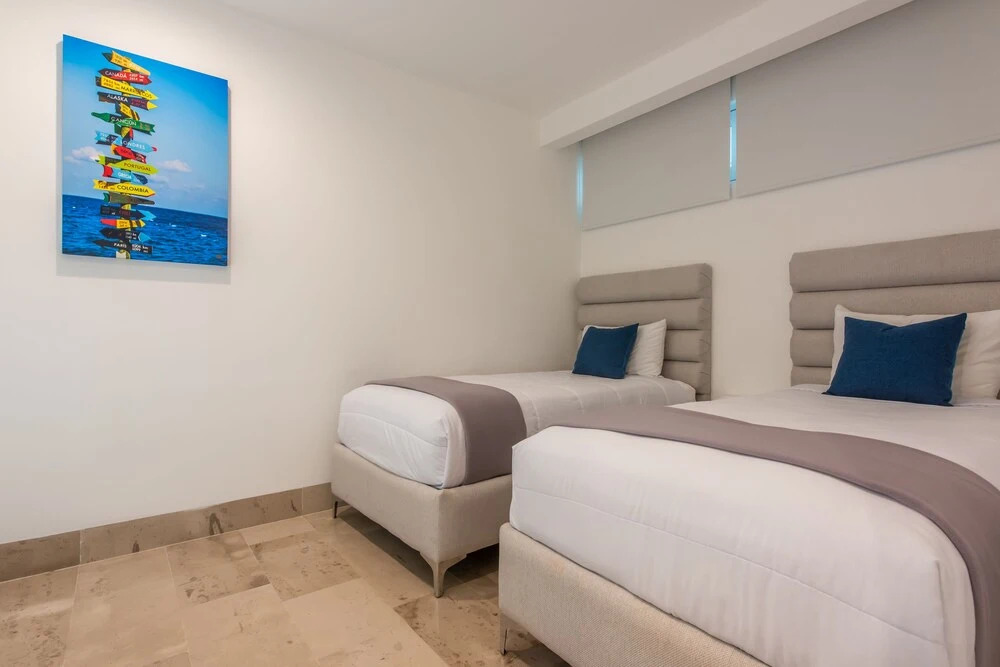 Best Location - 3bdr Luxury - Pool - Gym