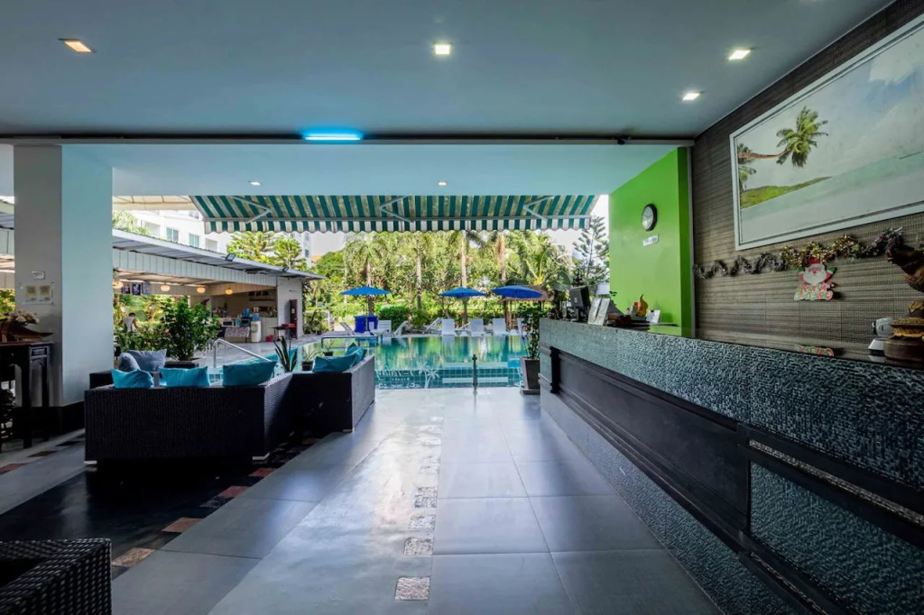 RedDoorz I-Talay Resort