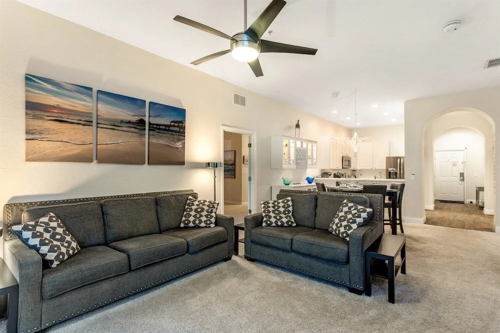 Fabulous modern 3 bed condo in Bahama Bay resort - Villa #493