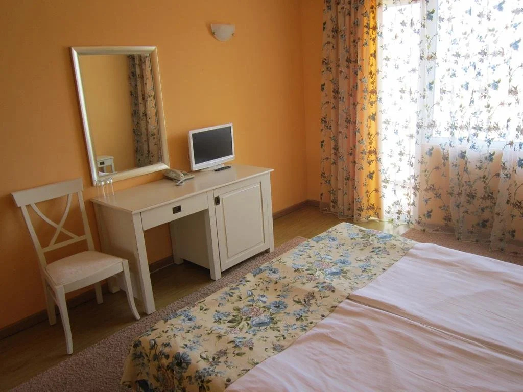 Alekta Hotel