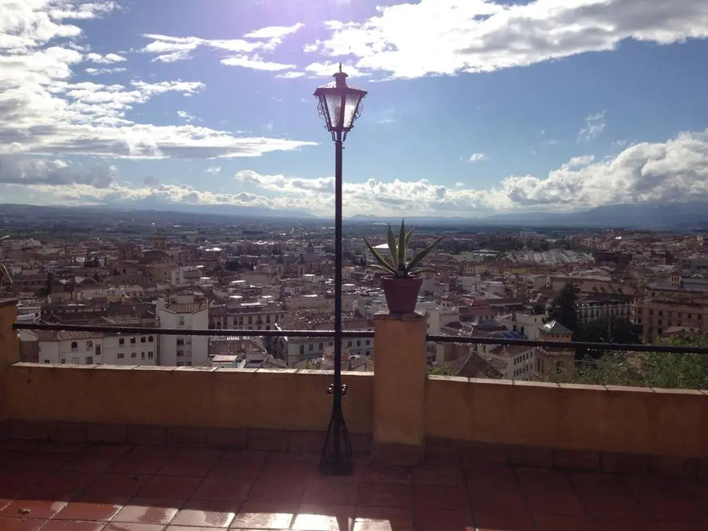 Carmen en el Albaicín con Jardin y Vistas