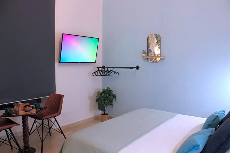 Little Suite Capri