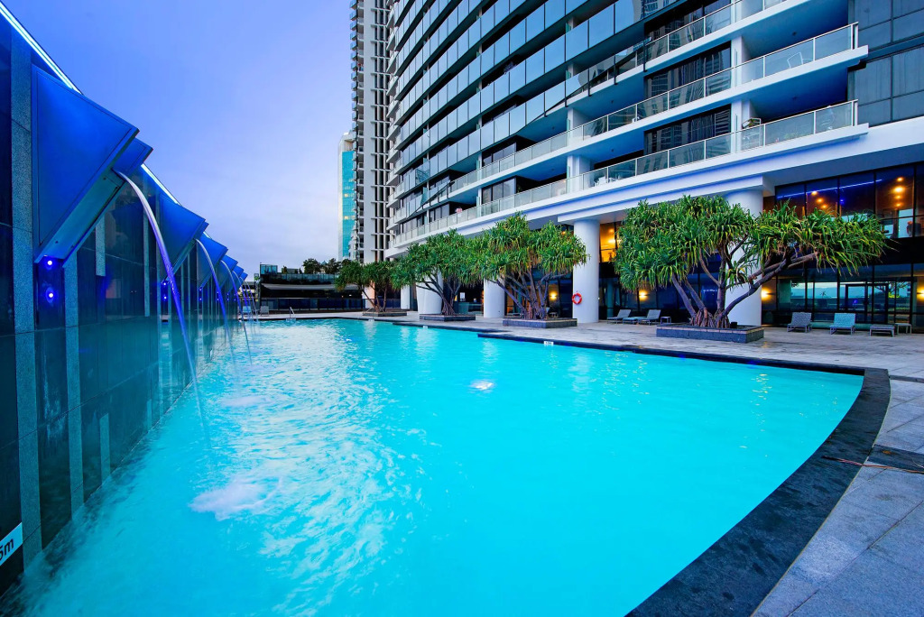 Circle on Cavill - Private Apartments - Apartment Stay