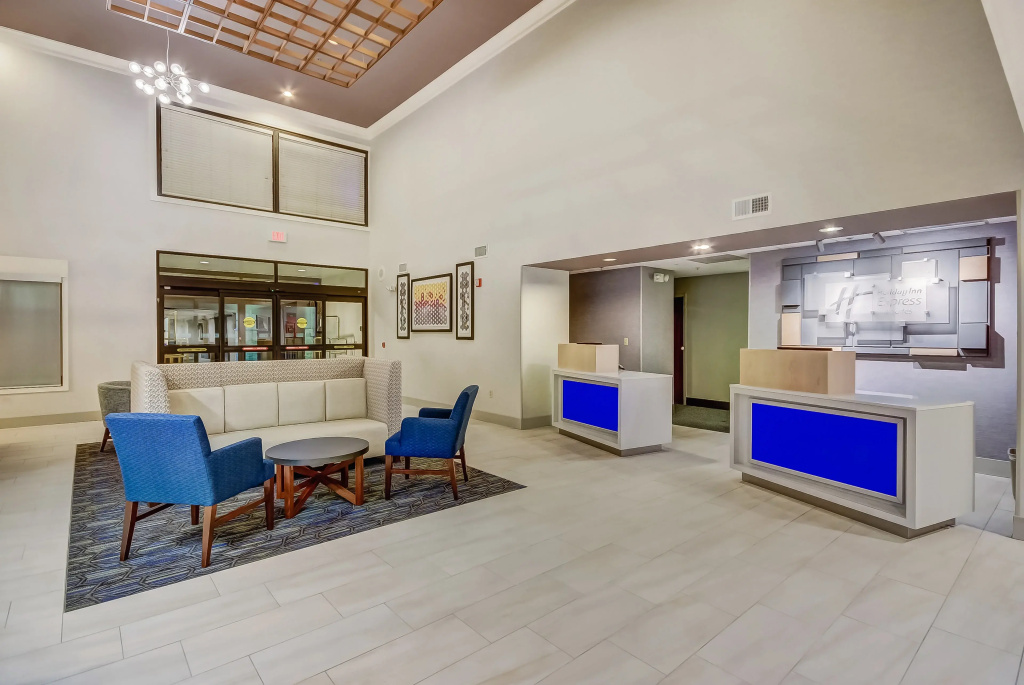 Holiday Inn Express & Suites Greenville Airport i85 by IHG
