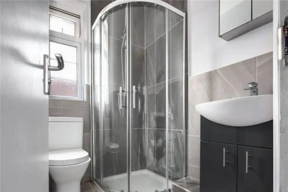 Limehouse Townhomes-4 Bedrooms,3 Bathrooms,garden