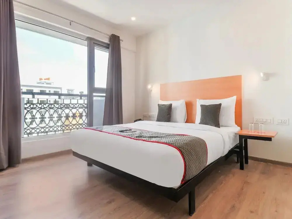 Sumithra Inn by OYO Rooms
