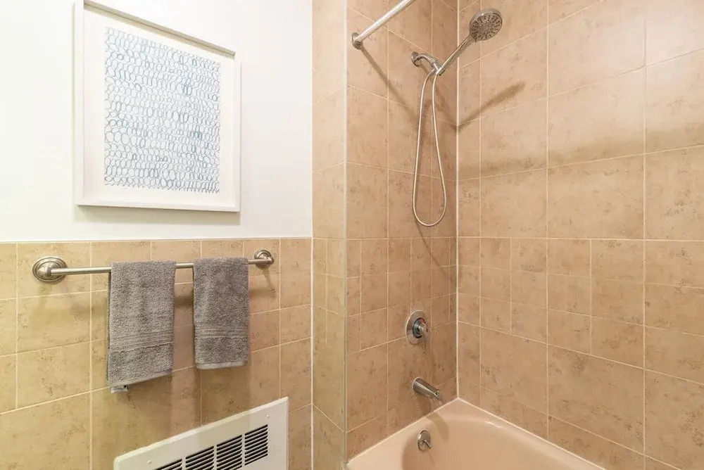 Cypress Court II by Rove Travel 1BR Harlem Apt