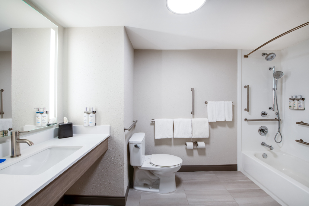 Holiday Inn Express & Suites Wilson-Downtown by IHG
