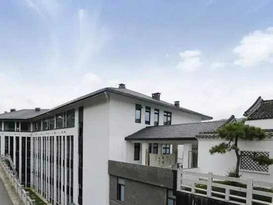 Wenzhou Taishun Art Museum Hotel