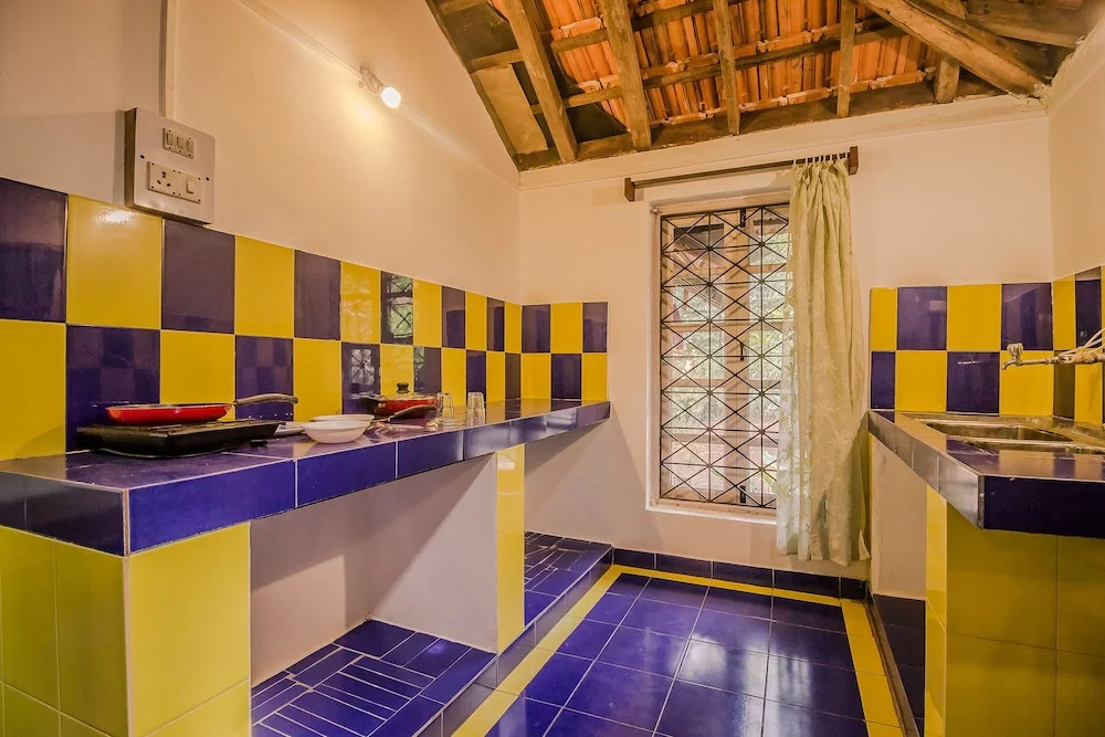 OYO Home 19186 Antique 1BHK