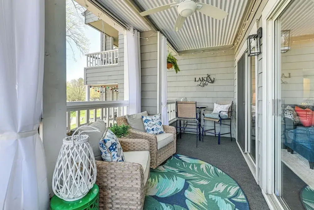 Waterfront Lake Norman Retreat w/ Balcony