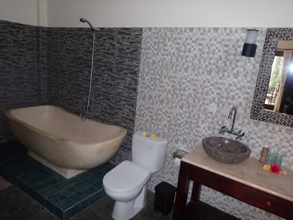 Alami Resort, Restaurant and Dive Center