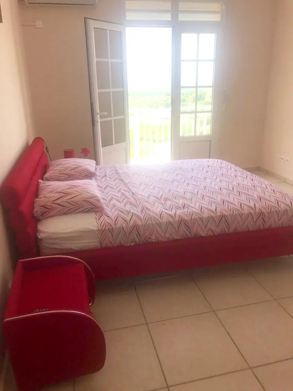 Villa With 4 Bedrooms in Le Gosier, With Wonderful sea View, Private Pool, Enclosed Garden Near the Beach