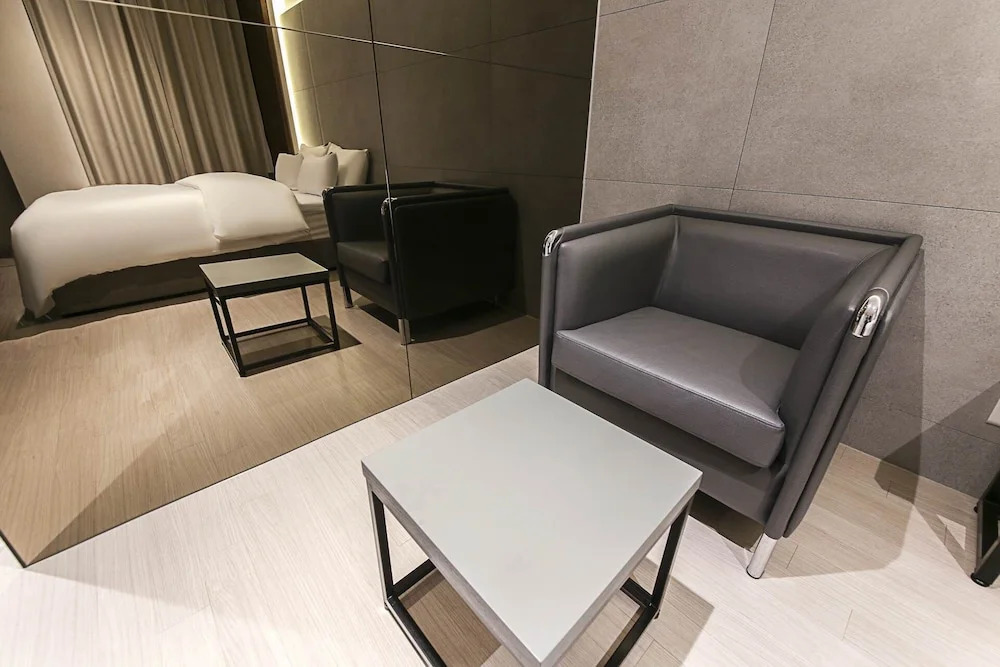 MAY Hotel