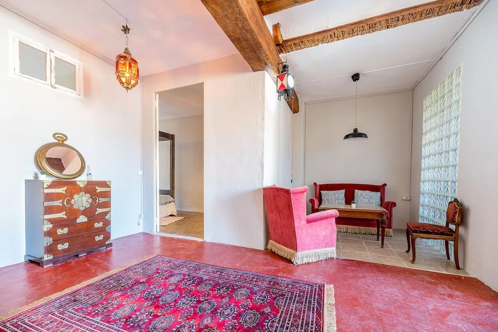 Na Jordana flat